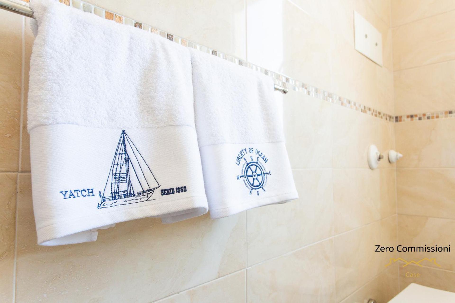Palm Beach House - Vista Mare Montesilvano Marina エクステリア 写真
